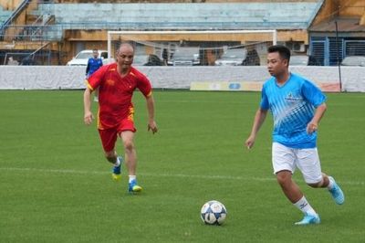 [VIDEO] Trận cầu giao hữu giữa PETROVIETNAM và CLB Bóng đá ĐBQH Khóa XVI
