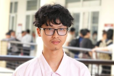 Nam sinh đạt 9 điểm Toán thi tốt nghiệp, IELTS 8.0 chọn ngành Văn học