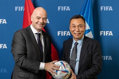Chủ tịch FIFA đến Hà Nội, dự khán chung kết tuyển Việt Nam đấu Thái Lan