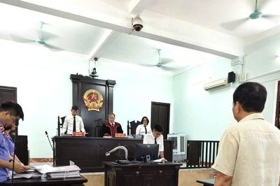 Cựu phó chánh tòa, phó viện trưởng VKSND TP Huế nhận án tù vì nhận hối lộ