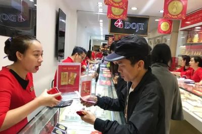 Giá vàng nhẫn tăng mạnh, chênh lệch mua bán vàng vẫn ở mức cao