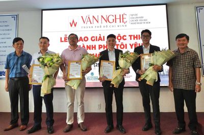 TP Hồ Chí Minh: Trao giải cuộc thi ký và phát động sân chơi thơ văn trẻ