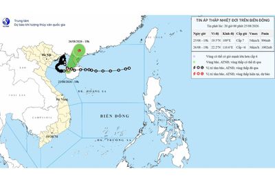Áp thấp nhiệt đới giữ nguyên cường độ trên vùng ven biển phía Tây Bắc đảo Hải Nam (Trung Quốc)