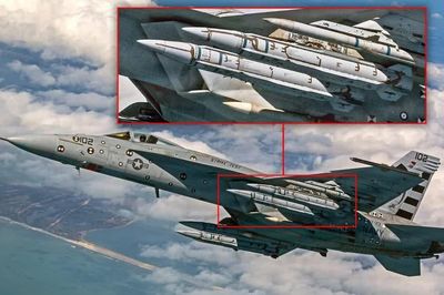 Hải quân Mỹ lần đầu công khai tên lửa không đối không siêu xa AIM-424 “Malice” tầm bắn 463 km