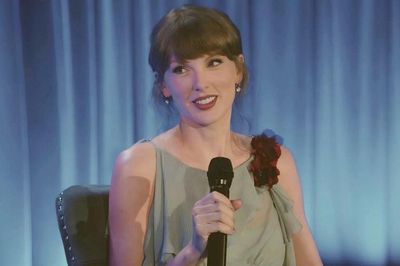 Taylor Swift tiết lộ cách đáp trả anti-fan: 'Tôi thích dùng những từ họ phải tra từ điển'