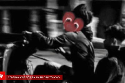 Nhóm thanh niên bốc đầu xe máy rồi đăng TikTok