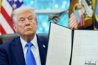 Chính quyền Tổng thống Trump muốn áp mức phí mới đối với thị thực H-1B