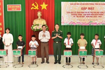 Bộ đội Biên phòng An Giang tiếp sức 41 học sinh khó khăn vùng biên