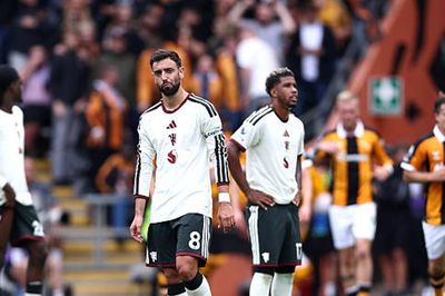 Thất bại bất ngờ 0-2 trước Hull City phơi bày tử huyệt chiến thuật nan giải của Man United
