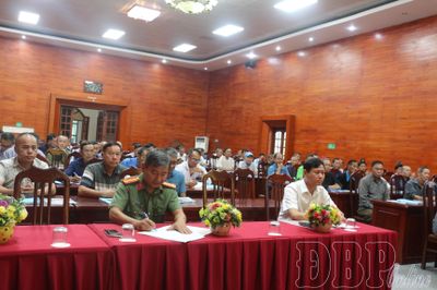Bồi dưỡng kiến thức dân tộc, tôn giáo cho 120 người có uy tín