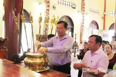 Khảo sát tình hình thực hiện chính sách phát triển du lịch trên địa bàn tỉnh Đồng Tháp