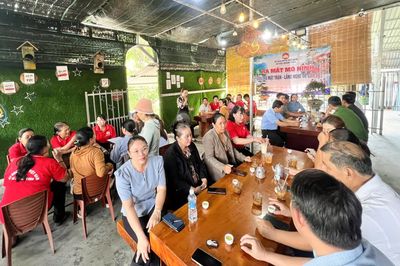 Mặt trận xã Bắc Khánh Vĩnh ra mắt mô hình “Bàn trà Mặt trận - Lắng nghe để gắn kết”