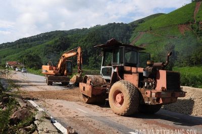 Lạng Sơn: Chính thức thông tuyến bảo đảm giao thông tại km 66+200 quốc lộ 4B