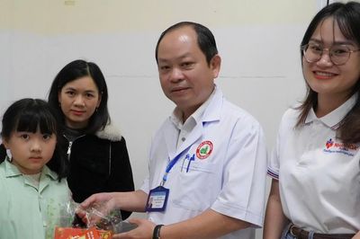 10 năm đồng hành với bệnh nhân nghèo