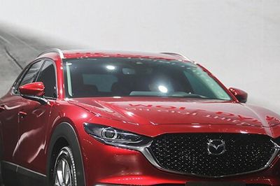 Đánh giá Mazda CX-30 Luxury và Premium 2026: Chi tiết thông số, trang bị và giá lăn bánh