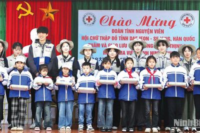 Phát huy vai trò tiên phong và thực hiện nhiệm vụ trọng yếu, thường xuyên của công tác đối ngoại