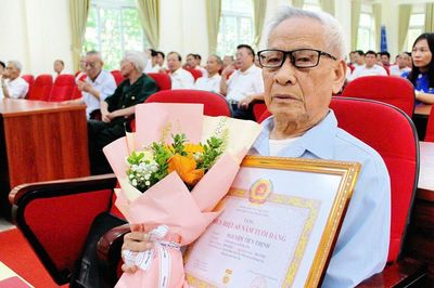 Một đời theo Đảng, một niềm tin son sắt: Câu chuyện 65 năm tuổi Đảng của đồng chí Nguyễn Tiến Thịnh