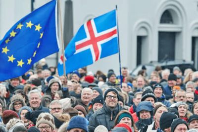 Iceland chia rẽ trước cánh cửa vào EU