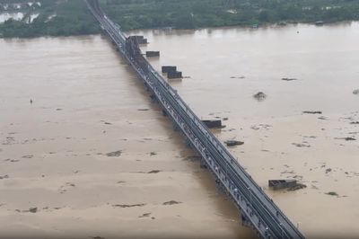 Hà Nội cảnh báo lũ trên sông Cà Lồ