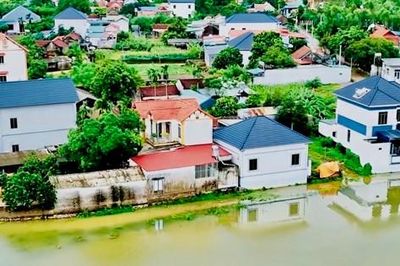 Lũ sông Tích, sông Bùi tiếp tục lên, nguy cơ ngập lụt gia tăng tại hàng chục xã, phường ven sông