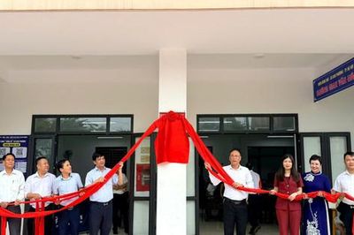 Xã Đan Phượng ra mắt mô hình điểm Nhà văn hóa - Khu thể thao thôn Đông Khê