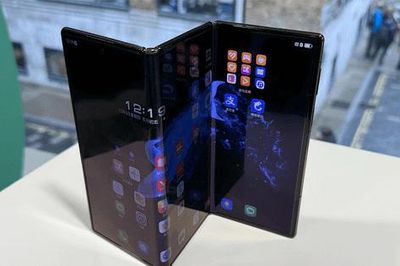 Điện thoại màn hình gấp trước chu kỳ bùng nổ mới với iPhone Ultra