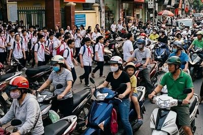 Siết chặt an toàn trường học, hạn chế xe cơ giới vào sân giờ cao điểm