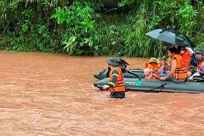 Danh sách các xã, phường vẫn còn nguy cơ ngập sâu do nước rút chậm