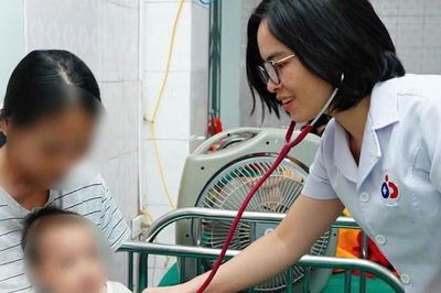 Nhiễm khuẩn tiết niệu ở trẻ nhỏ: Cẩn trọng với sốt không rõ nguyên nhân