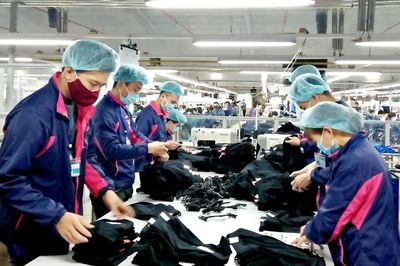 Tăng lương tối thiểu vùng năm 2027: Cân bằng lợi ích người lao động và doanh nghiệp