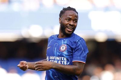 Sterling đối mặt nguy cơ ngồi tù khi sự nghiệp chạm đáy