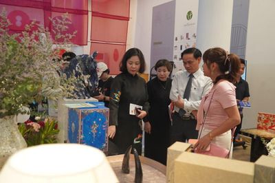 Triển lãm 'Nghệ': Kết nối tinh hoa làng nghề với sáng tạo trẻ
