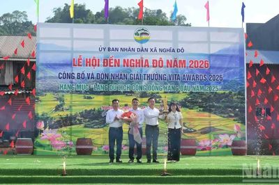 Làng du lịch Nghĩa Đô đón nhận giải thưởng 'Làng du lịch cộng đồng hàng đầu năm 2025'