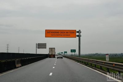 Giữ khoảng cách an toàn trên cao tốc: Nghiêm minh, không máy móc