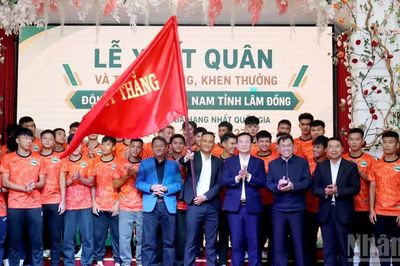 Đội tuyển bóng đá nam Lâm Đồng xuất quân dự Giải hạng nhất quốc gia