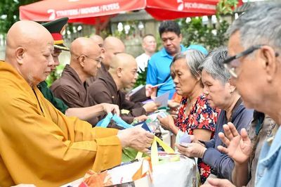 Ấm áp tinh thần Lễ Vu Lan tại TPHCM