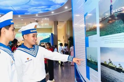 Triển lãm 160 tư liệu, hình ảnh về người chiến sĩ Hải quân