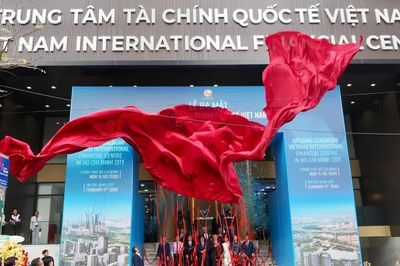 Đề xuất lương CEO Cơ quan điều hành Trung tâm Tài chính quốc tế tại TPHCM đến 850 triệu đồng/tháng