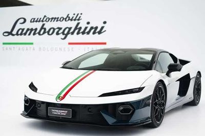 [GALLERY] Lamborghini Temerario Tricolore - siêu xe độc bản mạnh 907 mã lực