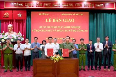 Bộ GD&ĐT bàn giao 3 cơ sở giáo dục nghề nghiệp về Bộ Công an quản lý