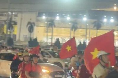 Nô nức xuống đường ăn mừng đội tuyển Việt Nam vô địch ASEAN Cup 2026