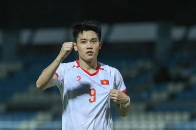 Đình Bắc hướng đến chiến thắng cùng tuyển Việt Nam
