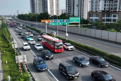 Cục CSGT nói về xử phạt phương tiện vi phạm khoảng cách trên cao tốc