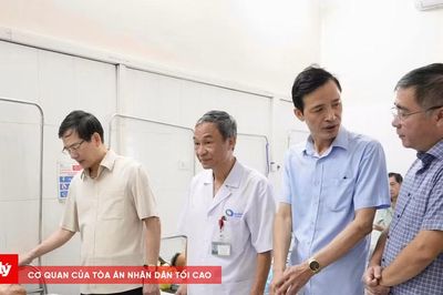 Cứu hàng xóm giữa mưa bão, người thợ mỏ bị đất đá đè