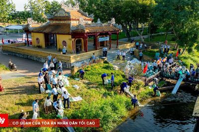Thả hơn 300.000 con giống tái tạo nguồn lợi thủy sản trên sông Hương