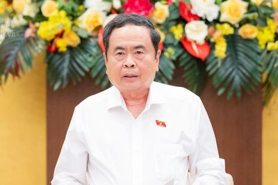Chủ tịch Quốc hội: Không để một quy định lạc hậu làm mất một cơ hội phát triển
