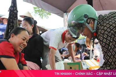 Vui như đi chợ quê ngày Rằm tháng Bảy