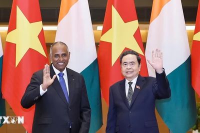 Chủ tịch Quốc hội Côte d'Ivoire kết thúc chuyến thăm chính thức Việt Nam