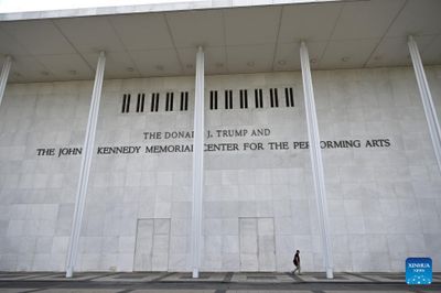 Trung tâm Kennedy lần đầu đối mặt với cảnh báo phá bỏ từ chính quyền Tổng thống Trump