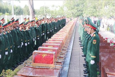 Cần Thơ tổ chức lễ viếng, truy điệu và an táng 38 hài cốt liệt sĩ